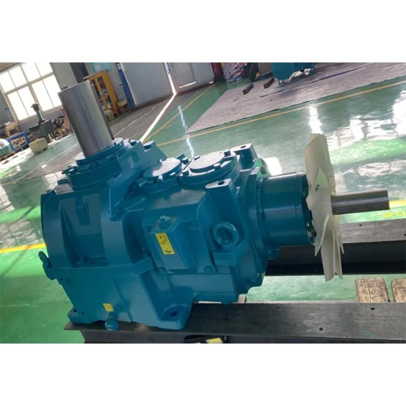 Редуктор для мокрых градирен